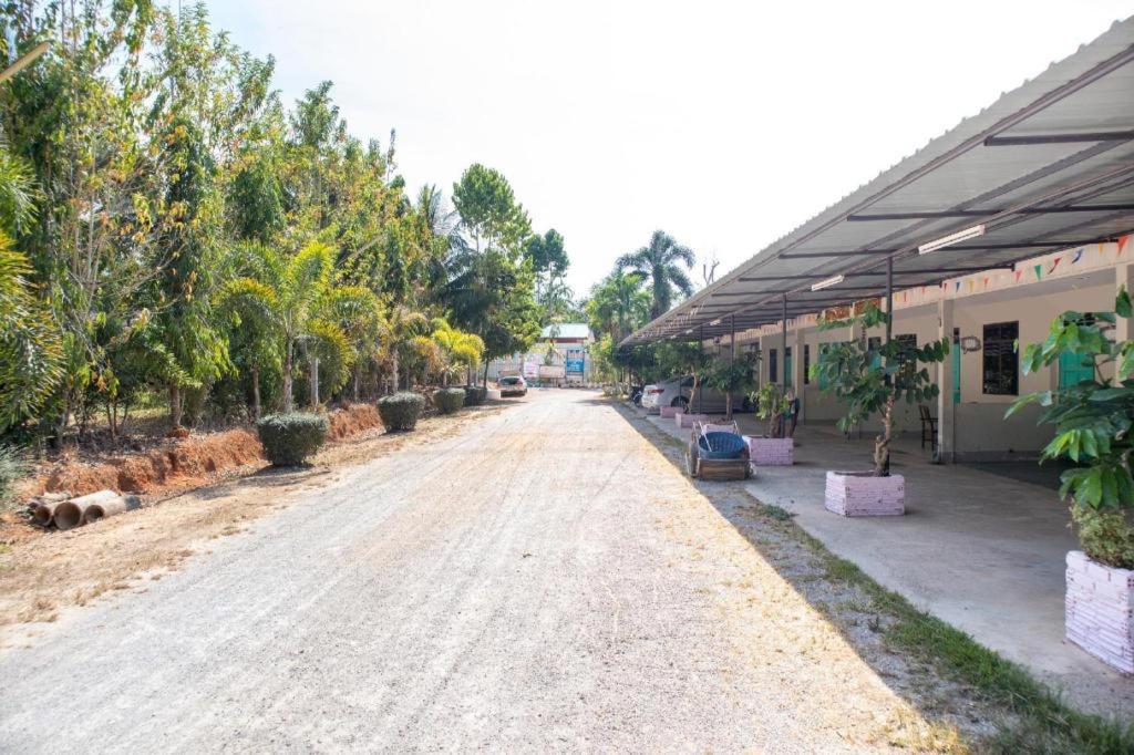 Oyo 627 Sai Thai Garden Home Travel Ao Nang Luaran gambar